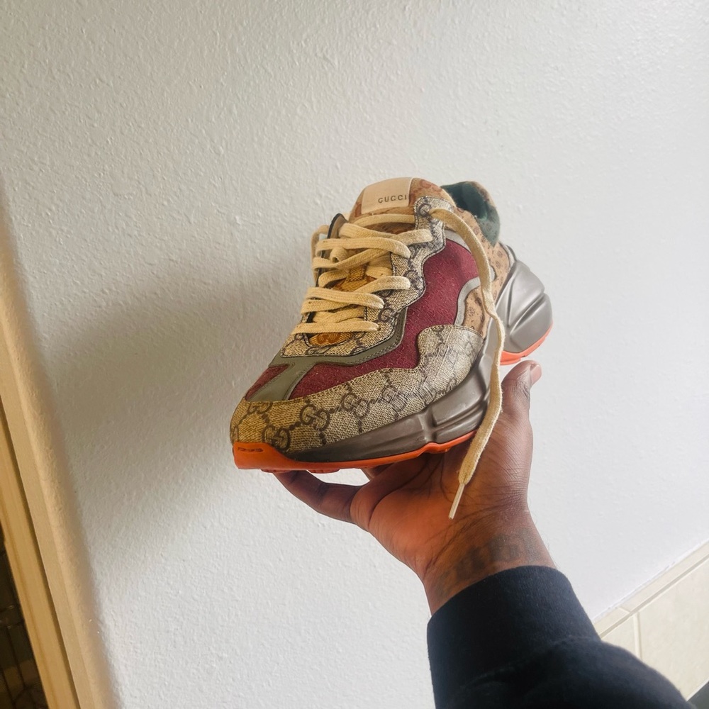 Gucci shoes